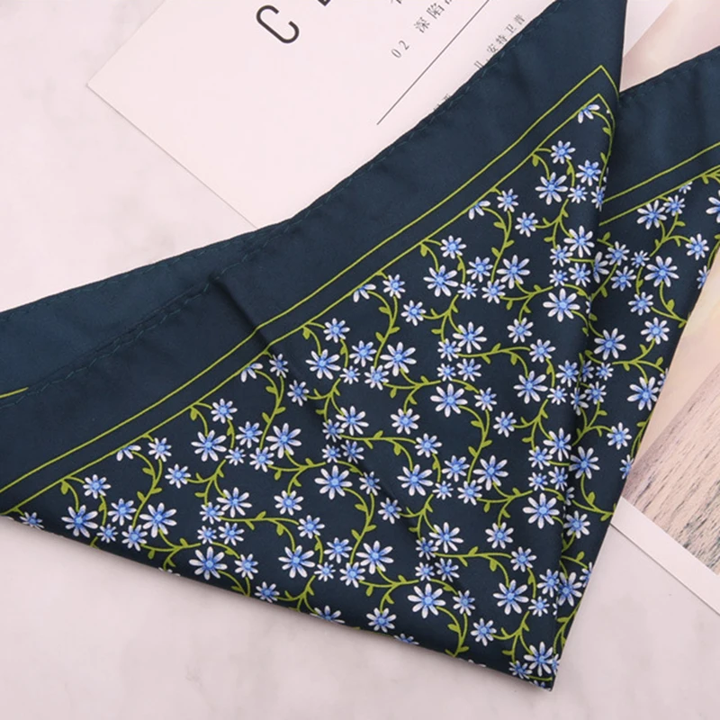 Poszetka do garnituru paisley w kropki – męska chusteczka kieszonkowa 33 cm Srebrny