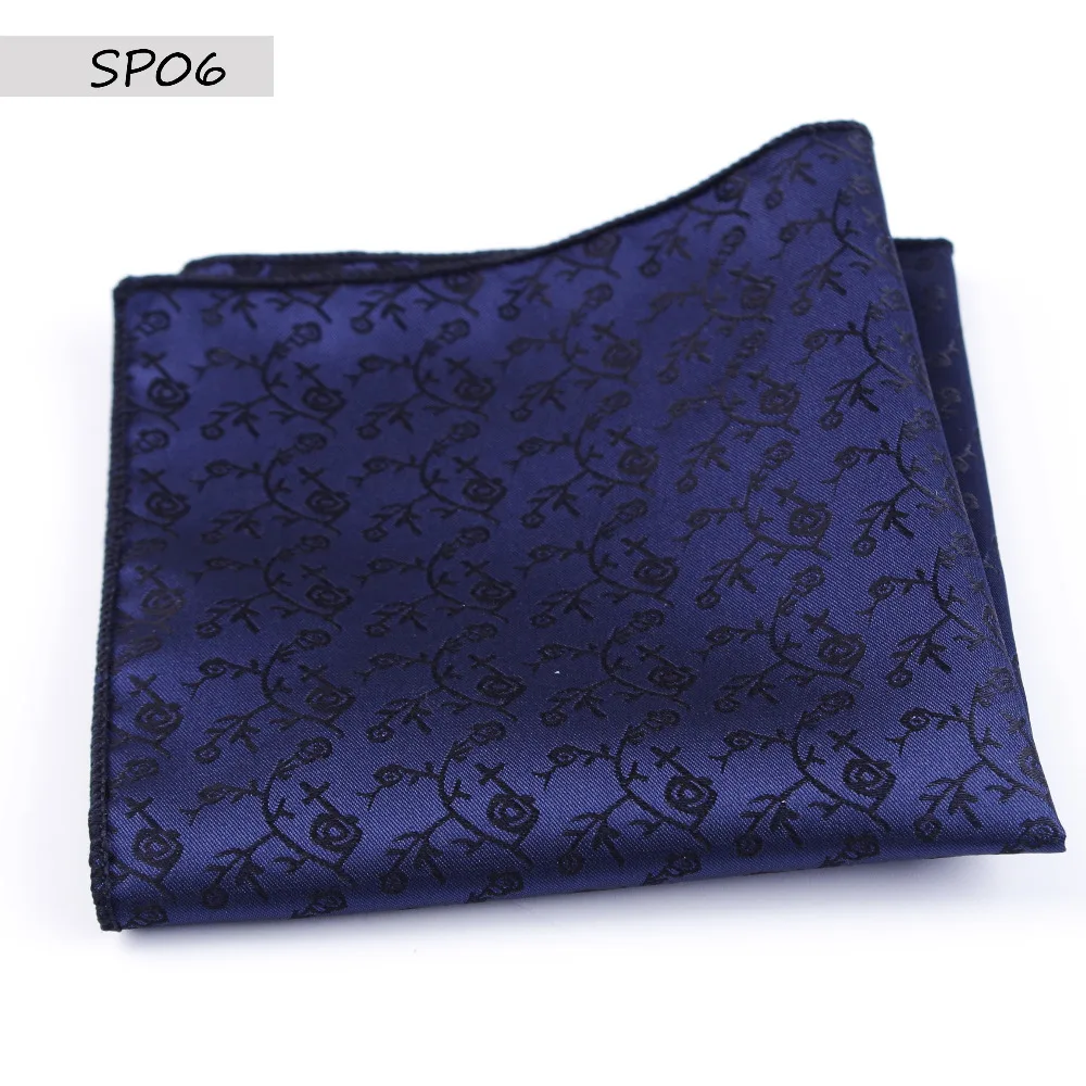 Poszetka vintage paisley z jedwabiu – luksusowa ozdoba garnituru w stylu brytyjskim Szary