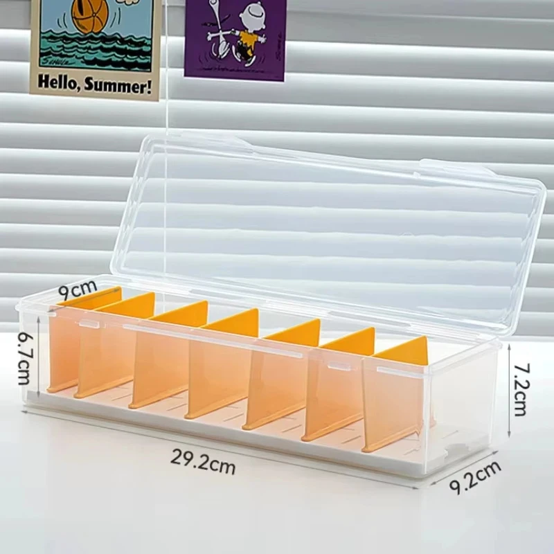 Pudełko na karty do gier z regulowanymi przegródkami With 7 partitions