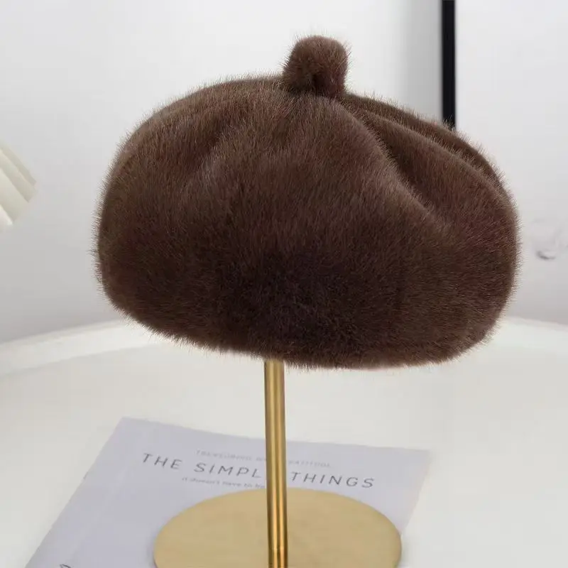Puszysty beret z futerka na jesień i zimę Khaki
