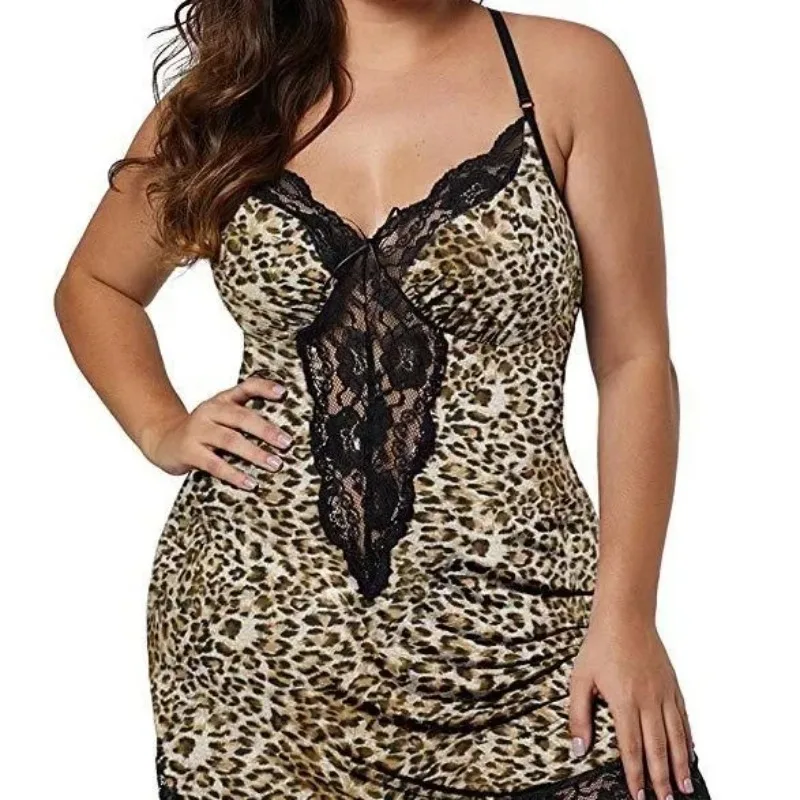 Satynowa koszula nocna na ramiączkach plus size Wzór w cętki panterki