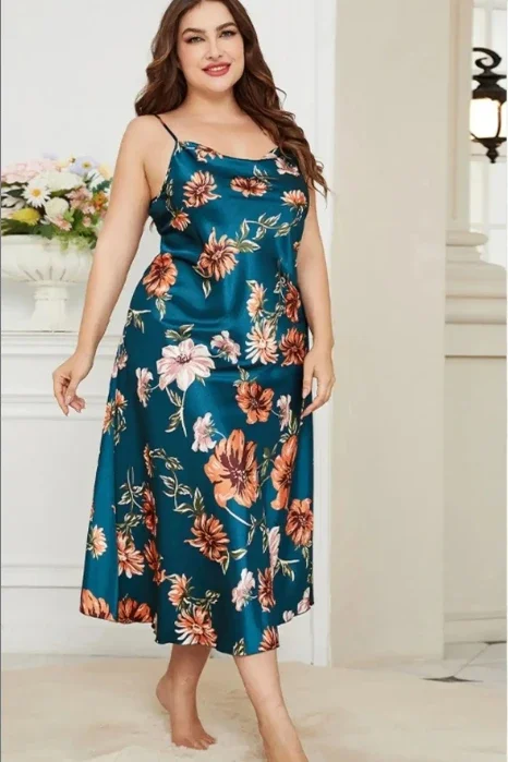 Damska satynowa koszula nocna na ramiączkach plus size Zielony