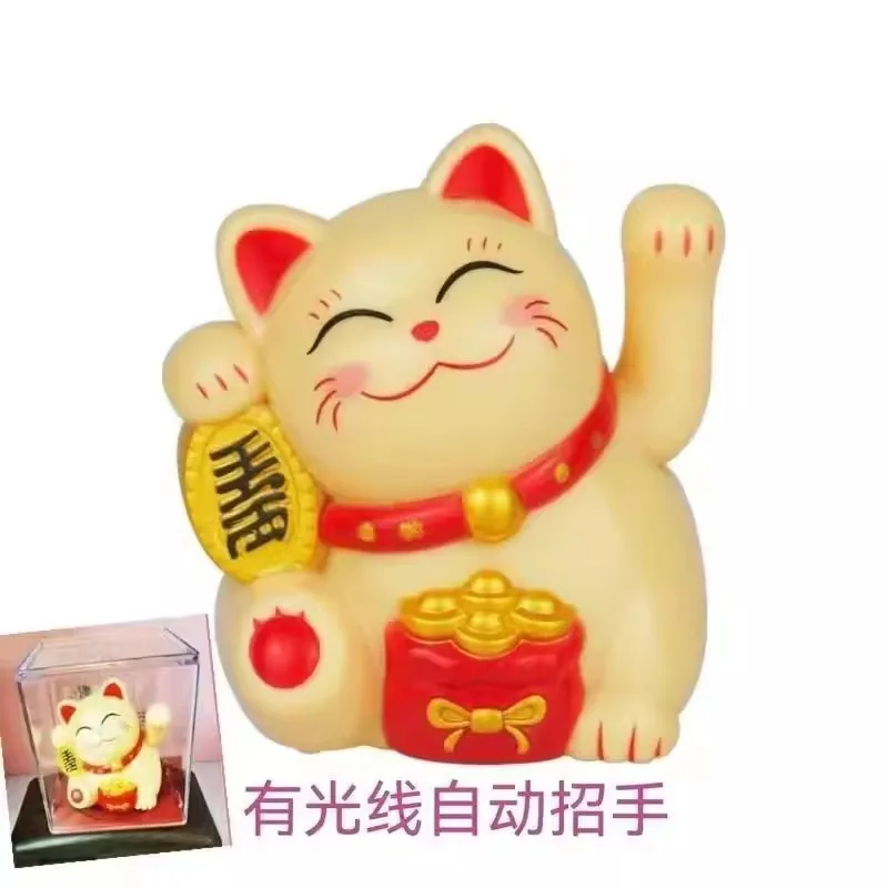 Solarny kot na szczęście Maneki Neko – machająca figurka dekoracyjna śliwka
