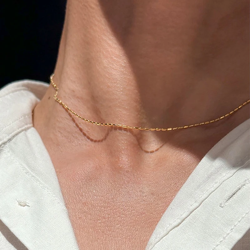 Srebrny choker próby 925 z geometrycznymi koralikami Złoty