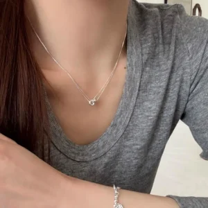 Srebrny choker z koralikami próby 925 koreański design Ffmm7634