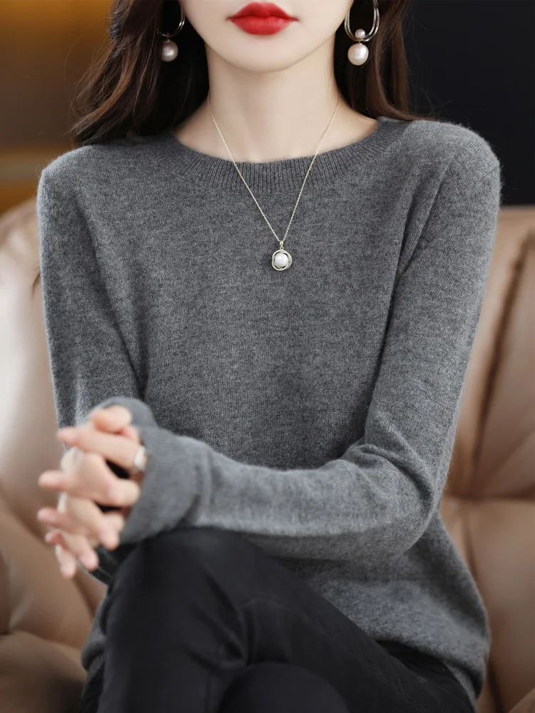 Sweter damski z wełny merynosów z okrągłym dekoltem Szary