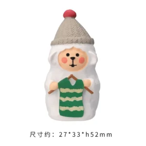 Świąteczna ozdoba z kotem na choinkę — miniaturowa figurka z żywicy Różowy