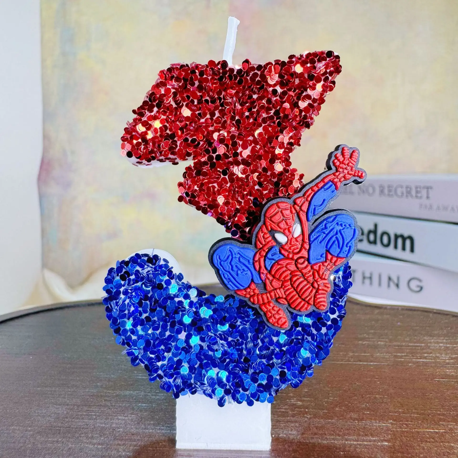 Świeczka cyfrowa na tort urodzinowy z motywem Spider-Mana 3