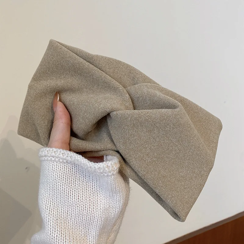 Szeroka opaska na włosy do jogi i sportu - turban damski Khaki