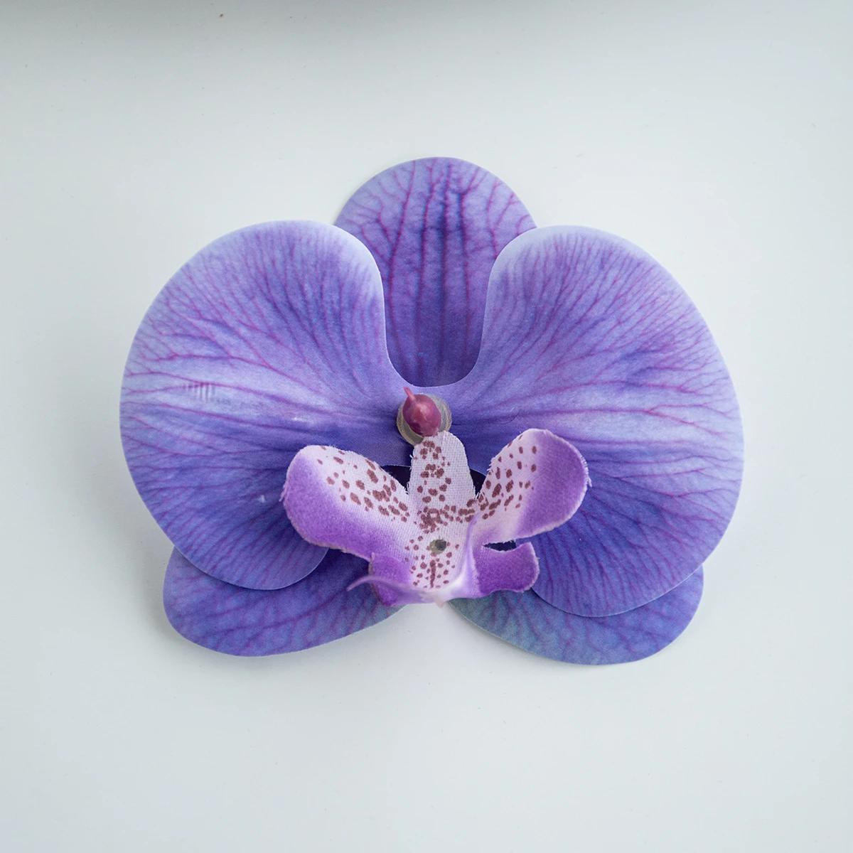 Sztuczna orchidea motylkowa — ozdoba do włosów i dekoracji Pomarańczowy