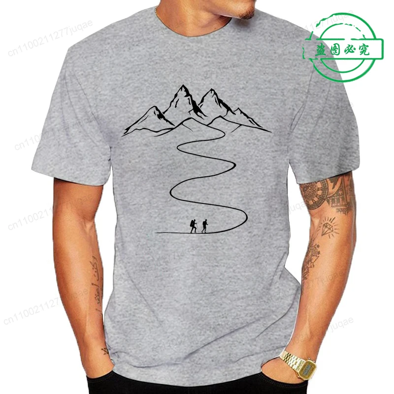 T-shirt unisex z nadrukiem górskiego szlaku 1 1 3