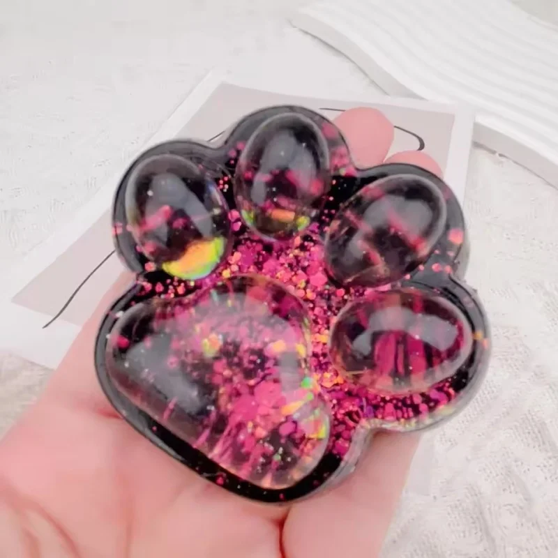 Tęczowa squishy kocia łapka - zabawka antystresowa Jasnożółty