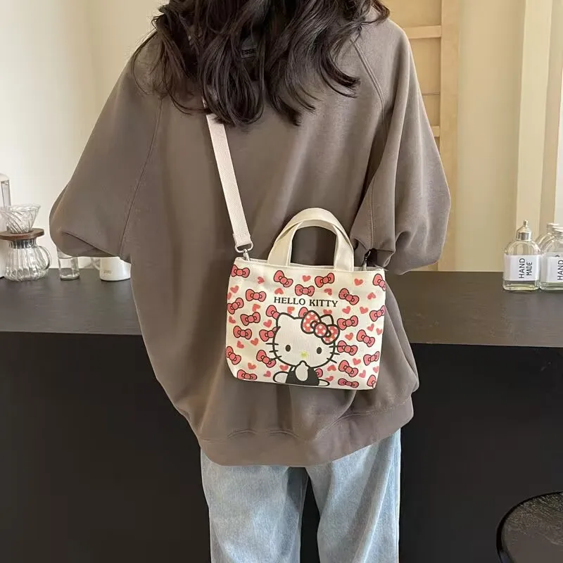 Torebka crossbody Hello Kitty mała na co dzień B