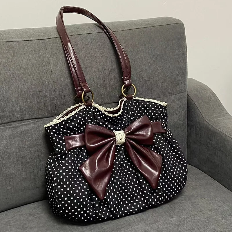 Torebka damska shopper w grochy z kokardą Czarny