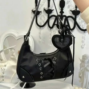 Torebka damska Ita Bag w stylu Y2K z sercem Czarny