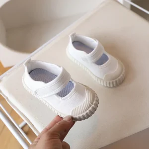 Trampki dziecięce z tkaniny na co dzień Xz 332white