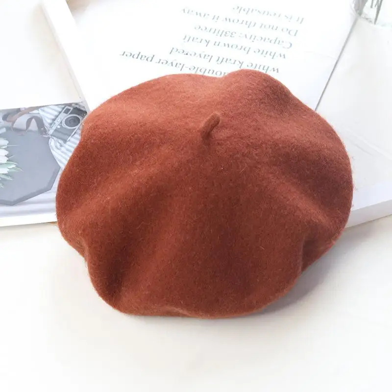 Wełniany beret damski w stylu francuskim Caramel