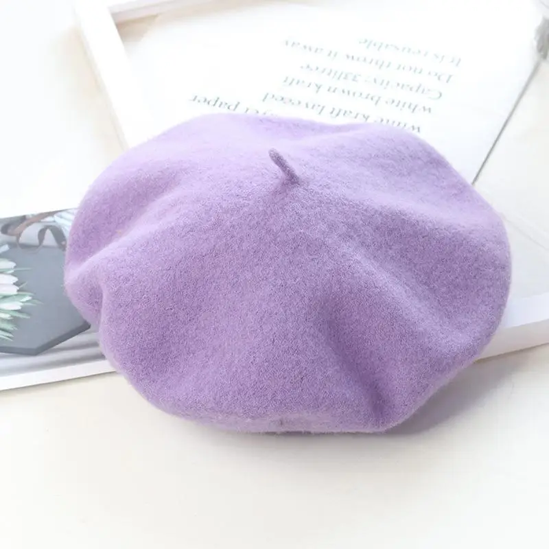 Wełniany beret damski w stylu francuskim Jasnofioletowy