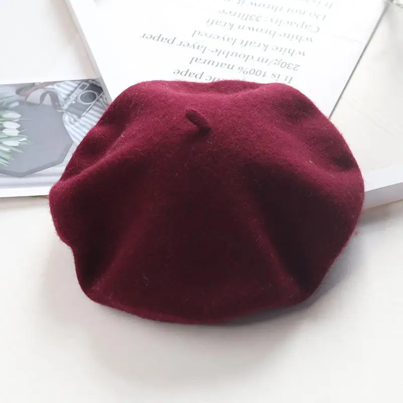 Wełniany beret damski w stylu francuskim Bordowy