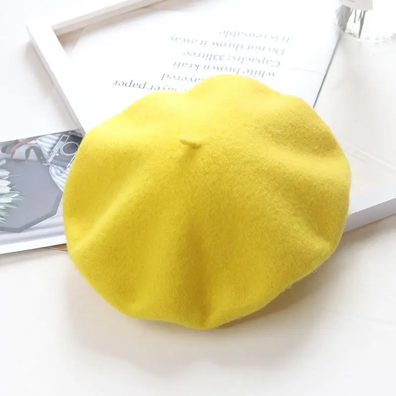 Wełniany beret damski w stylu francuskim Żółty