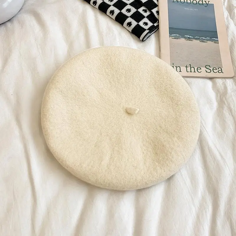 Wełniany beret damski w stylu retro - czapka malarza Beżowy