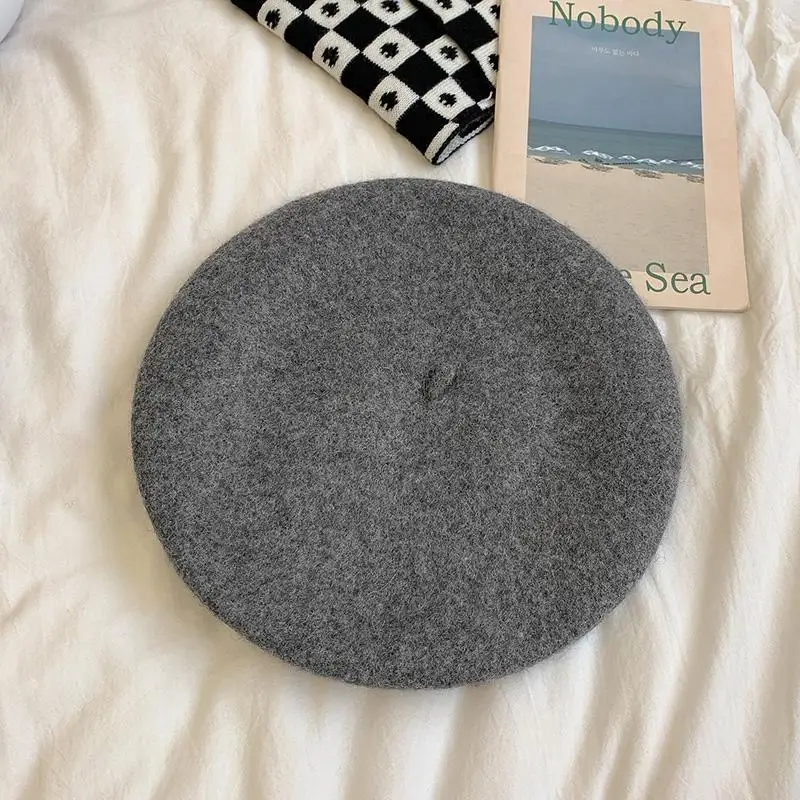 Wełniany beret damski w stylu retro - czapka malarza Ciemnoszary