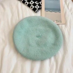 Wełniany beret damski w stylu retro - czapka malarza Jasnozielony