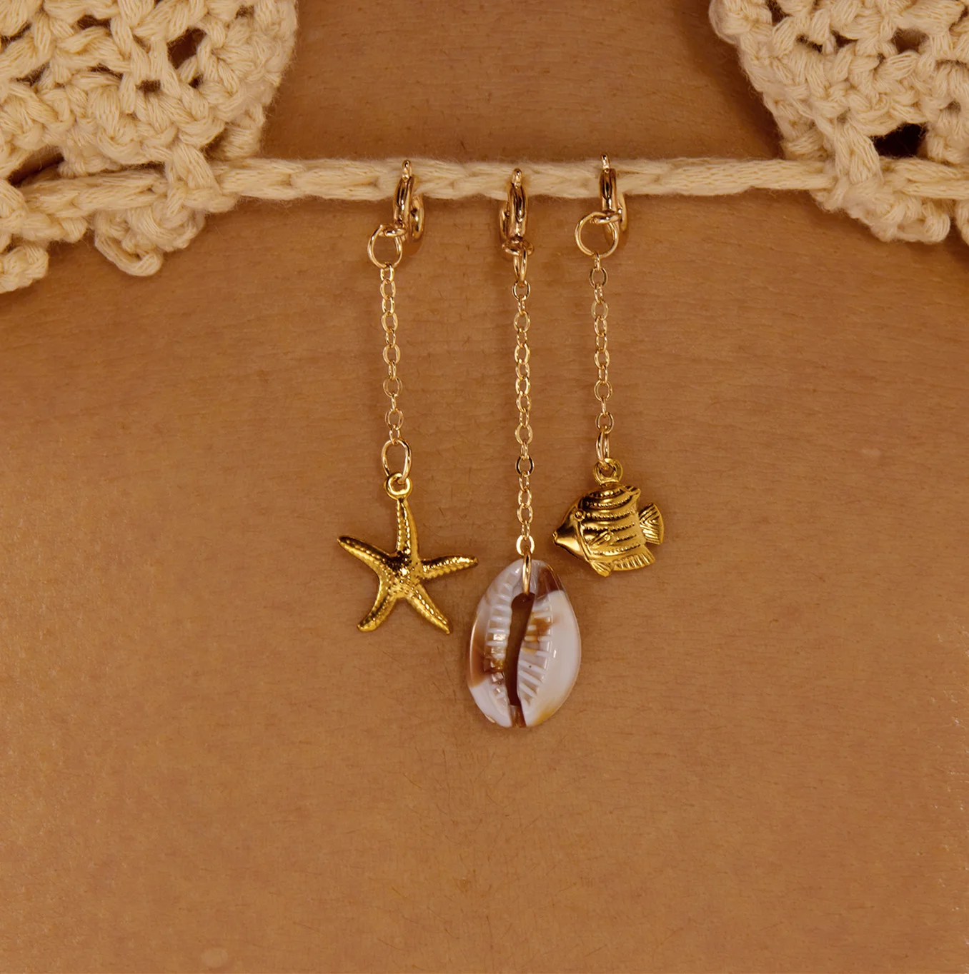 Zawieszka do biżuterii boho ze stali z muszlą i perłą Bj26y0092
