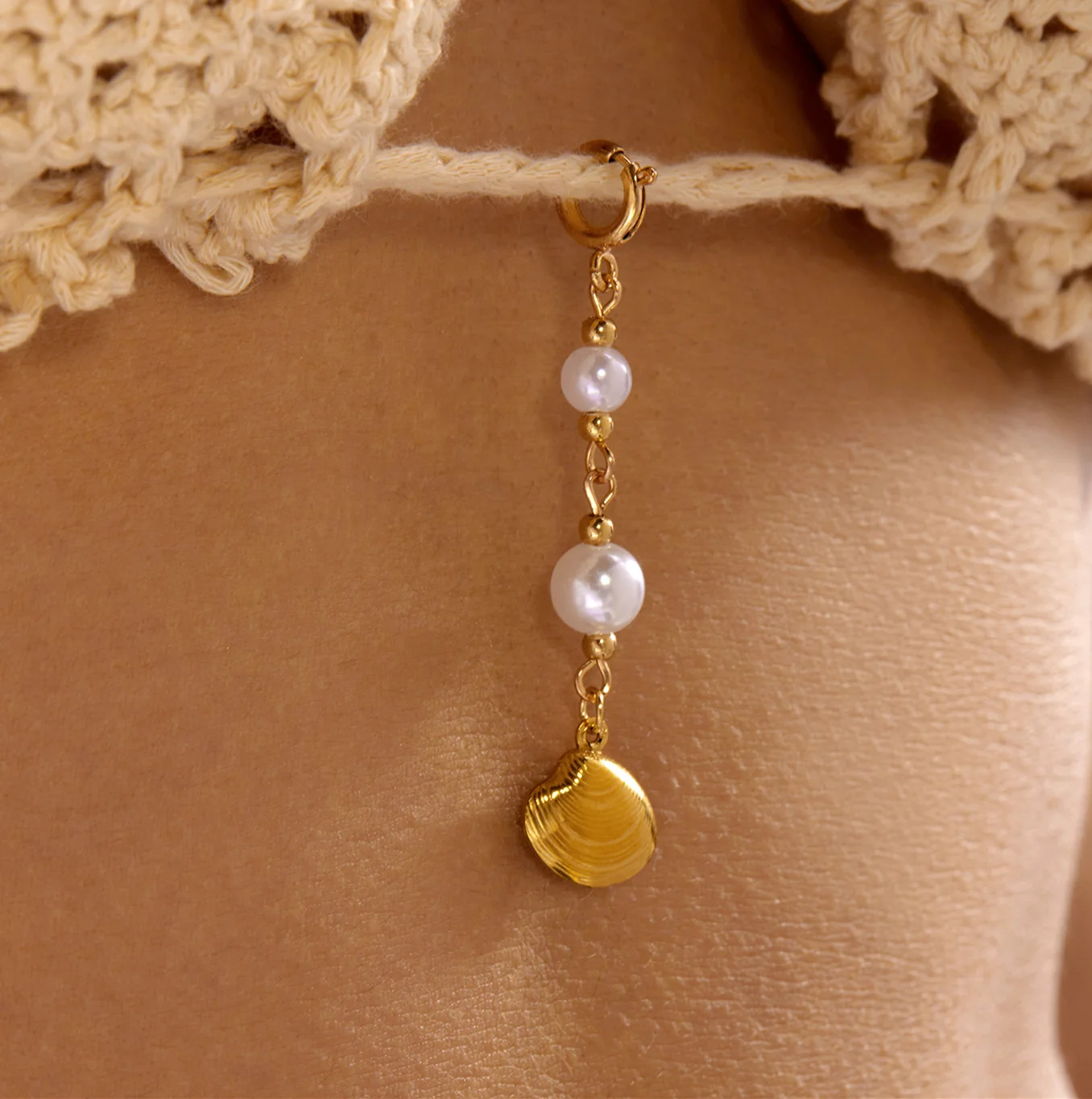 Zawieszka do biżuterii boho ze stali z muszlą i perłą Bj26y0096