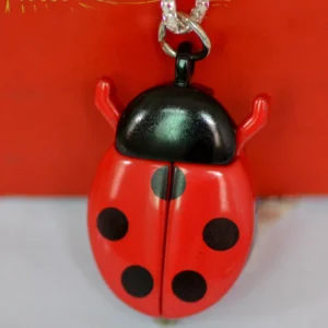 Mini zegarek kieszonkowy retro Żuk z otwieraną kopertą Czerwony